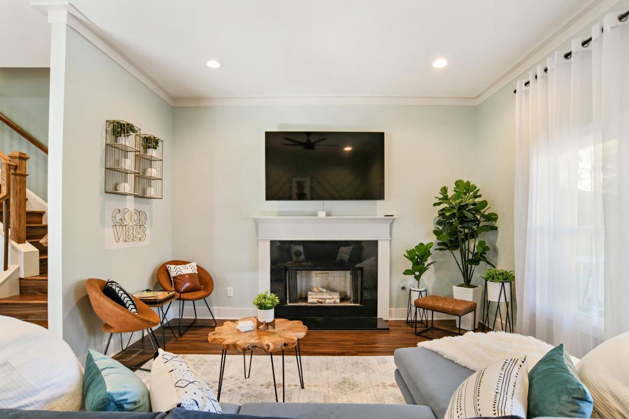 Sun Lit Modern Home With Good Vibes And Lots Of Coffee - Designedbydom Atlanta Eksteriør bilde
