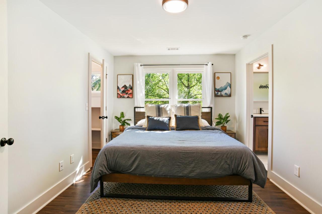 Sun Lit Modern Home With Good Vibes And Lots Of Coffee - Designedbydom Atlanta Eksteriør bilde