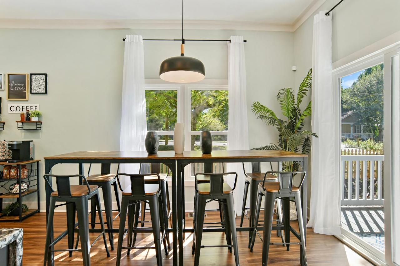 Sun Lit Modern Home With Good Vibes And Lots Of Coffee - Designedbydom Atlanta Eksteriør bilde