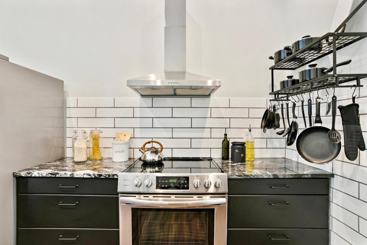 Sun Lit Modern Home With Good Vibes And Lots Of Coffee - Designedbydom Atlanta Eksteriør bilde