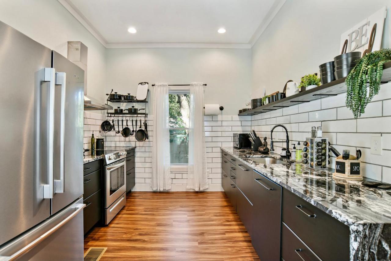 Sun Lit Modern Home With Good Vibes And Lots Of Coffee - Designedbydom Atlanta Eksteriør bilde