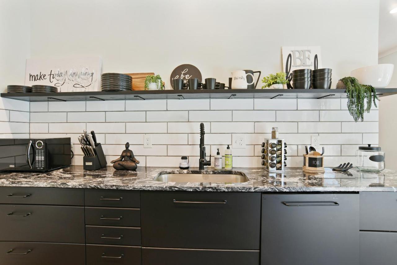 Sun Lit Modern Home With Good Vibes And Lots Of Coffee - Designedbydom Atlanta Eksteriør bilde