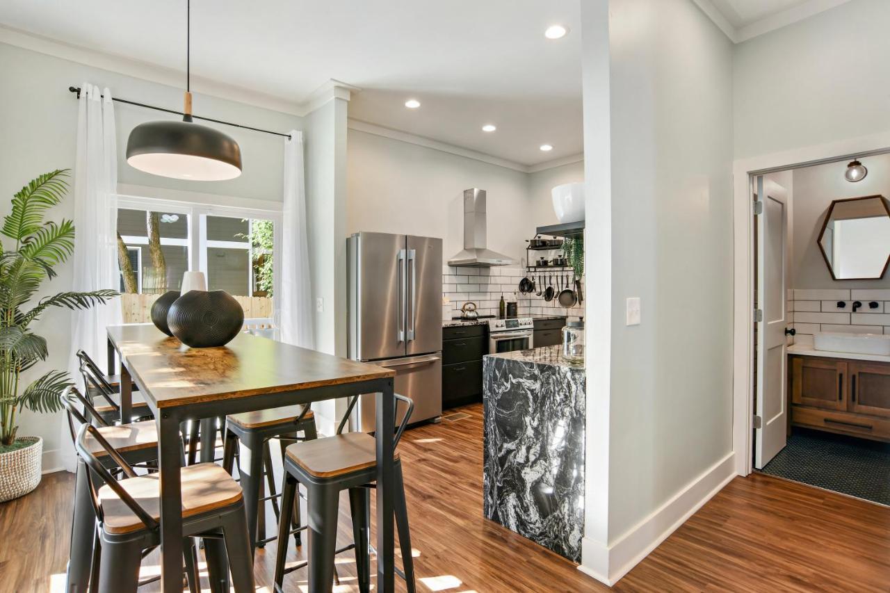 Sun Lit Modern Home With Good Vibes And Lots Of Coffee - Designedbydom Atlanta Eksteriør bilde